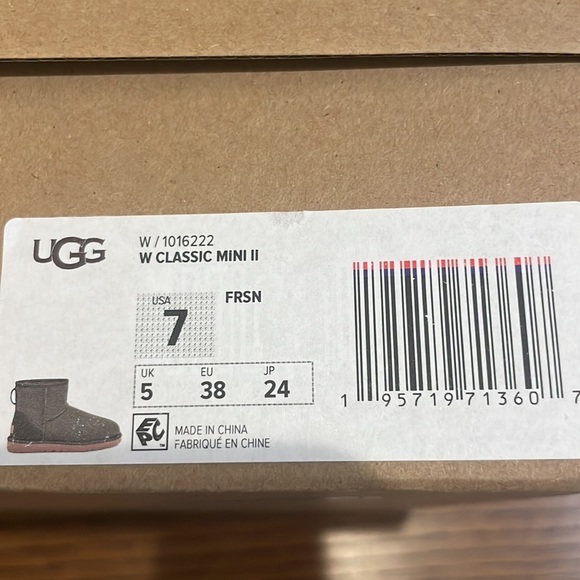 NEW! UGG Classic Mini II 🌲🌚 Forest Night - Women’s 7 ✨ RARE Forest color - Picture 6 of 7